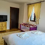 Rimovata Kashta Holiday home *