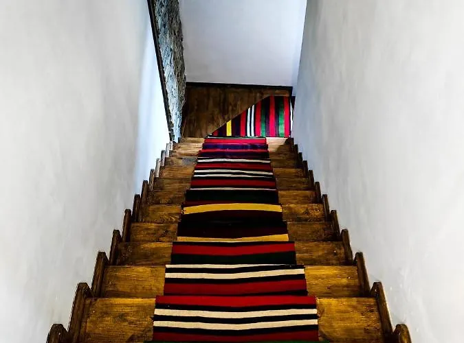 Rimovata Kashta * Lesjten