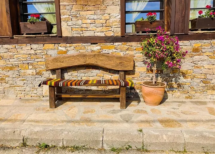 Rimovata Kashta Leshten